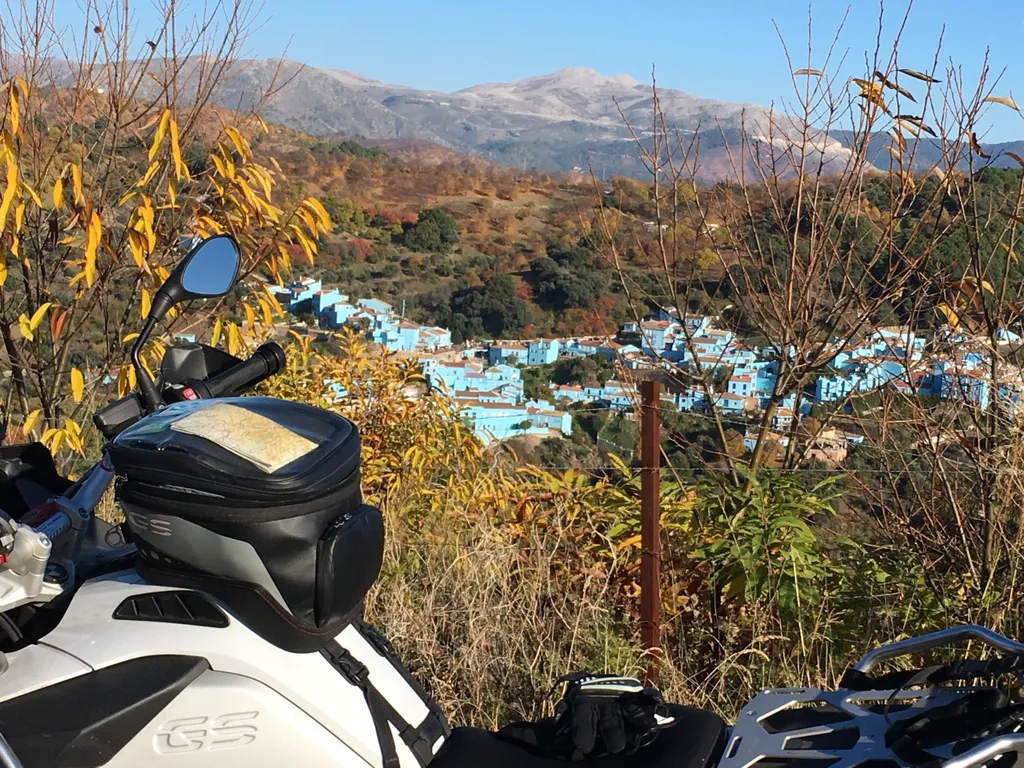 Andalusia Motorcycle Tour: Júzcar & Sierra Nevada
