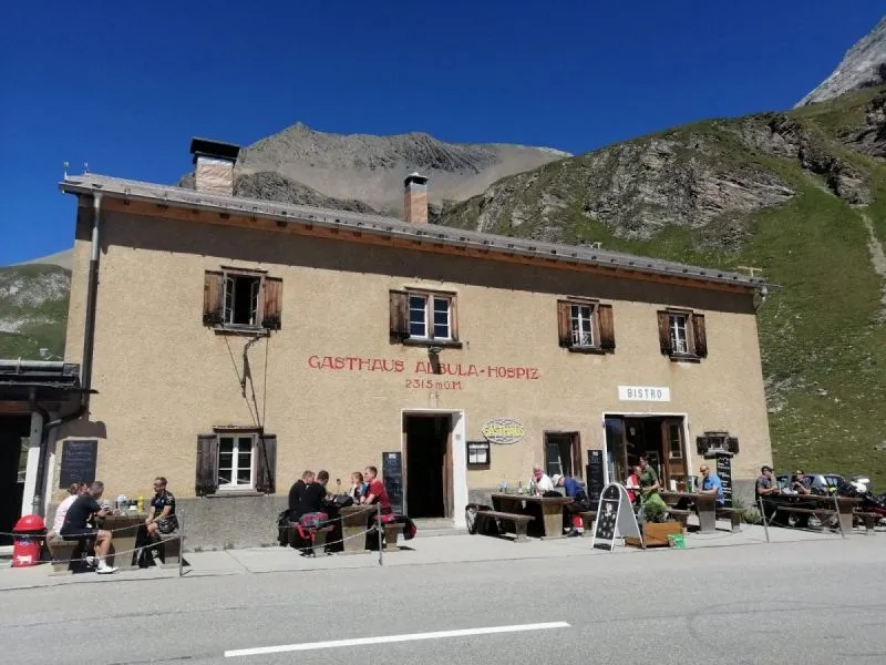 Motorradreise Tirol: Kurvenparadies 4-Länder-Tour