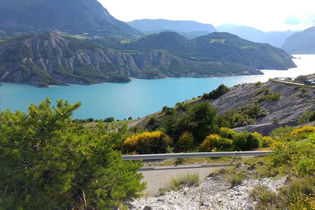 Motorradreise Alpen: 50-Pässe Tour durch 4 Länder